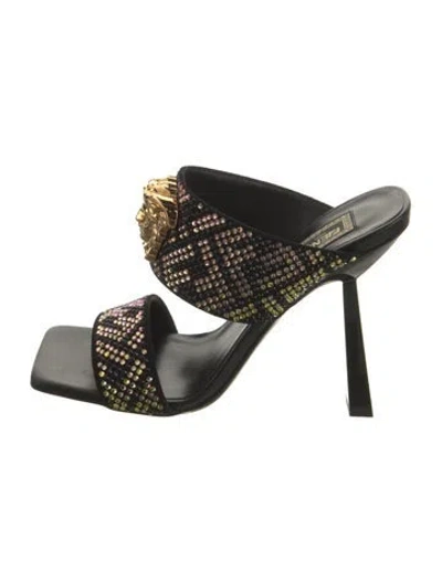 Pre-owned Fendace Medusa Insignia Crystal Slides In Black