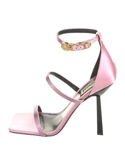 Pre-owned Fendace Medusa Insignia Satin Sandals In Pink