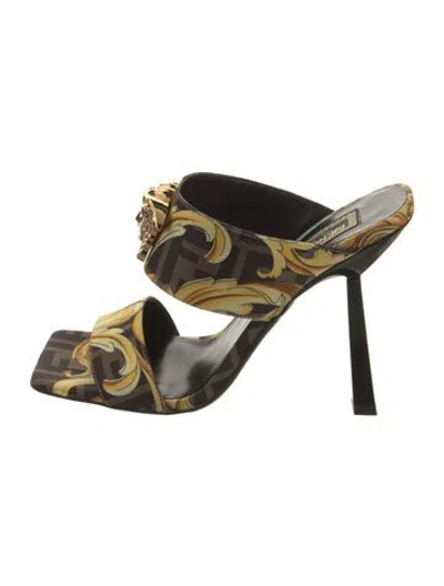 Pre-owned Fendace Zucca Ff Logo Sandals In Brown