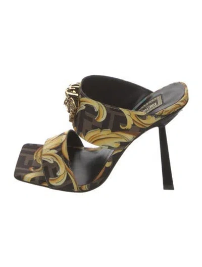 Pre-owned Fendace Zucca Ff Logo Silk Slides In Brown