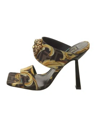 Pre-owned Fendace Zucca Ff Logo Slides In Brown