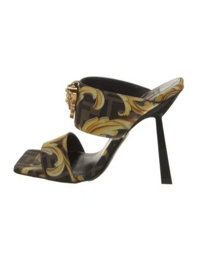 Pre-owned Fendace Zucca Ff Logo Slides In Brown