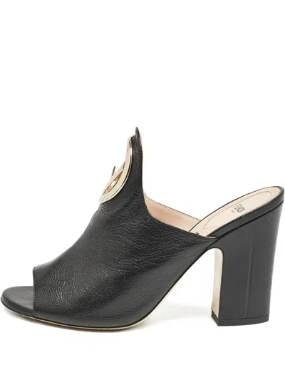 Pre-owned Fendi 105mm Leather Logo-detail Sandals In Black