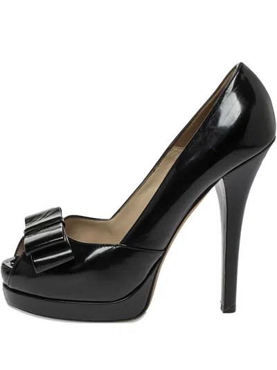 Pre-owned Fendi 140mm Patent Leather Bow Pumps In Black