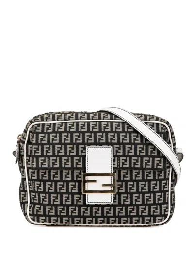 Pre-owned Fendi 2000-2010 Zucchino Canvas Crossbody Bag In Black