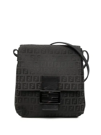 Pre-owned Fendi 2000-2010 Zucchino Canvas Crossbody Bag In Black