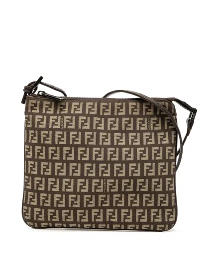 Pre-owned Fendi 2000-2010 Zucchino Canvas Crossbody Bag In Brown