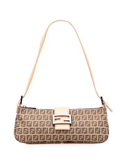 Pre-owned Fendi 2000-2010 Zucchino Canvas Shoulder Bag In Brown