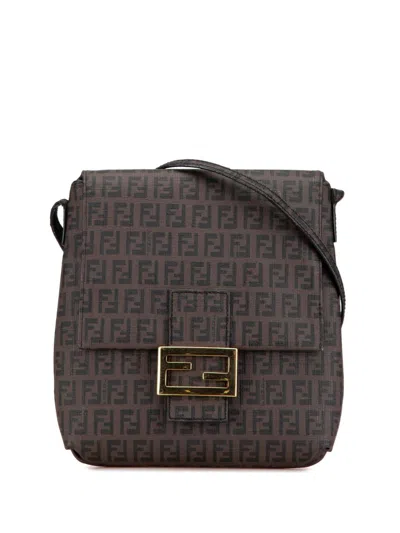 Pre-owned Fendi 2000-2010 Zucchino Spalmati Crossbody Bag In Brown
