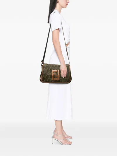 Pre-owned Fendi 2000-2010 Zucca Canvas Ff Messenger Bag Crossbody Bag In Brown