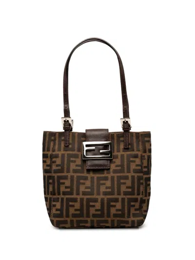 Pre-owned Fendi 2000-2010 Zucca Canvas Shoulder Bag In Brown