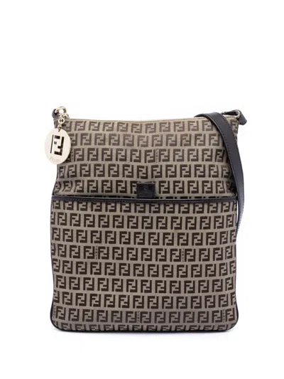 Pre-owned Fendi 2000-2010 Zucchino Canvas Crossbody Bag In Brown