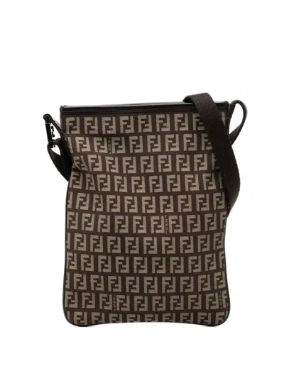 Pre-owned Fendi 2000-2010 Zucchino Canvas Crossbody Bag In Brown
