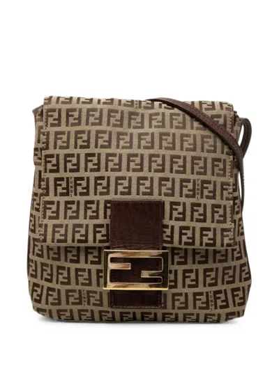 Pre-owned Fendi 2000-2010 Zucchino Canvas Crossbody Bag In Brown