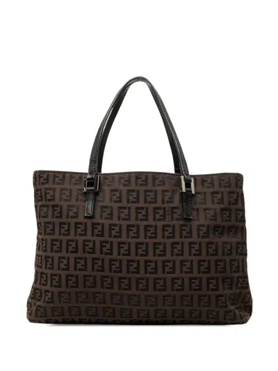Pre-owned Fendi 2000-2010 Zucchino Canvas Handbag In Brown