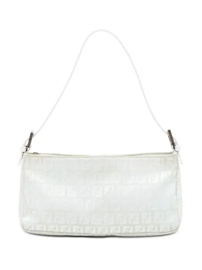 Pre-owned Fendi 2000-2010 Zucchino Canvas Pochette Shoulder Bag In White