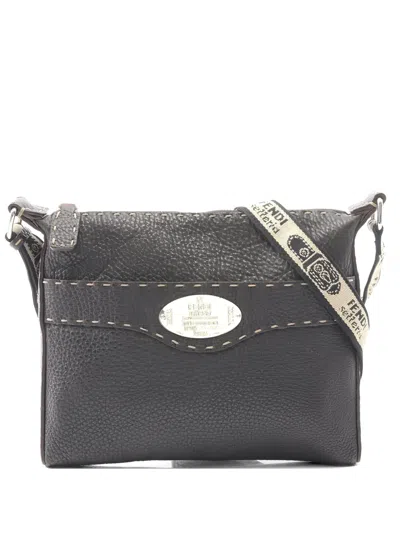 Pre-owned Fendi 2000s Leather Crossbody Bag In Brown