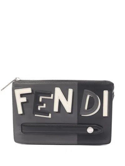 Pre-owned Fendi 2000s Logo Slim Clutch Bag In Black