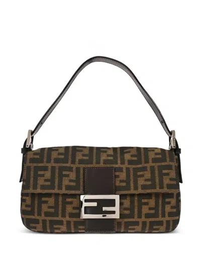 Pre-owned Fendi 2001 Baguette Zucca Canvas Handbag In Brown