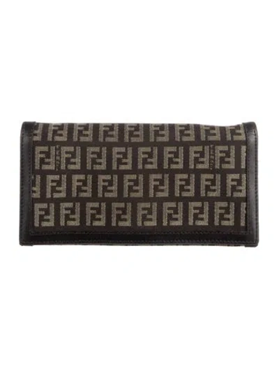 Pre-owned Fendi 2003 Zucchino Ff Logo Continental Wallet In Neutrals