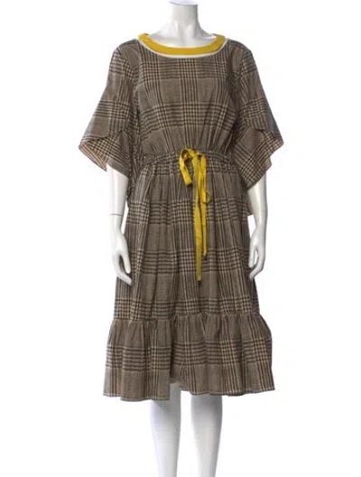 Pre-owned Fendi 2017 Midi Length Dress In Neutral