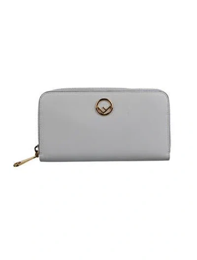 Pre-owned Fendi 2018 F Is  Continental Wallet In White