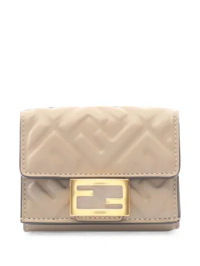 Pre-owned Fendi 2020s Ff Logo Trifold Wallet In Neutrals