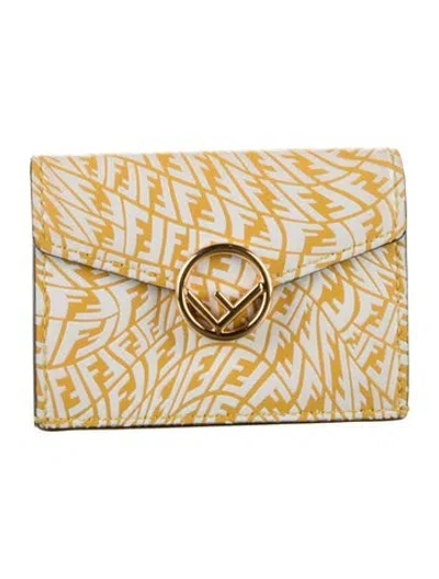 Pre-owned Fendi 2021 Vertigo Card Holder In Yellow