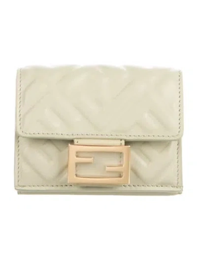 Pre-owned Fendi 2025 Zucca Ff Logo Compact Wallet W/ Tags In Green