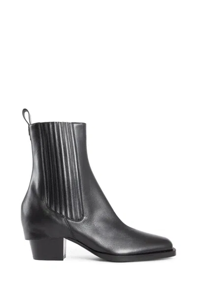 Fendi Ankle Boots In Black