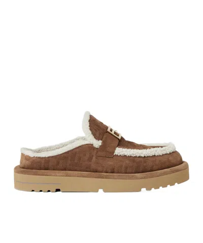 FENDI FENDI LOGO PLAQUE SLIP-ON SANDALS