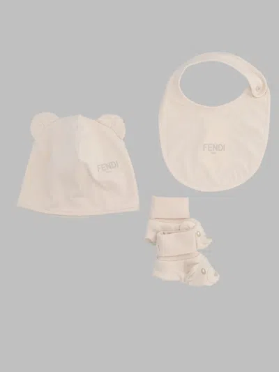 Fendi Baby Hat, Bib & Booties Set In Beige