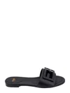 Fendi Baguette Leather Flat Sandals In Black