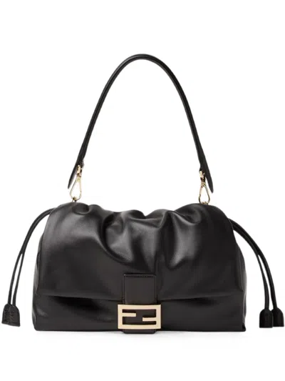 Fendi Baguette Leather Shoulder Bag In Black