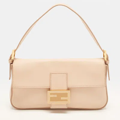 Pre-owned Fendi Baguette Nude Leather Shoulder Bag In Pink