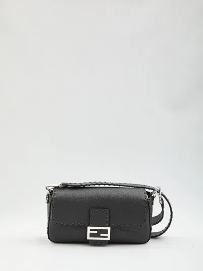 Fendi Baguette Regular In Gray