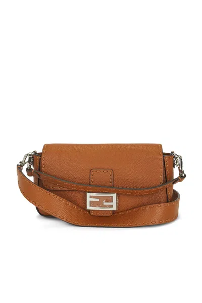 Pre-owned Fendi Baguette Shoulder Bag In Brown
