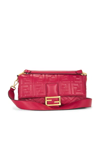 Pre-owned Fendi Baguette Shoulder Bag In Red