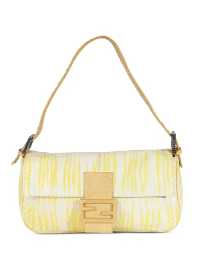 Pre-owned Fendi Baguette Shoulder Bag In White