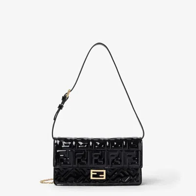 Fendi Wallet On Chain Baguette In Black