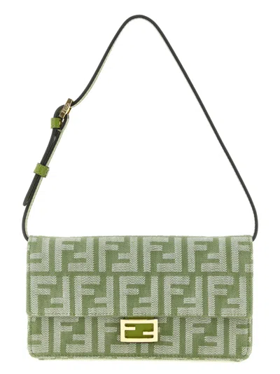 Fendi Baguette Wallet On Chain In Green