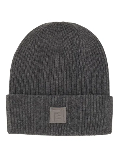 Fendi Beanie In Grey