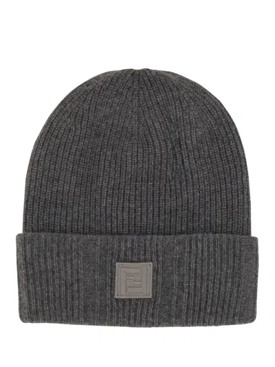 Fendi Beanie Hat With Logo In Gray