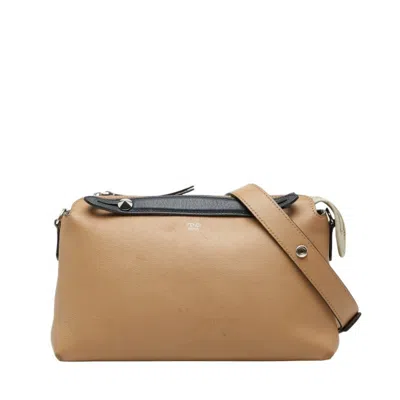 Pre-owned Fendi Beige Black Leather Handbag Shoulder Bag () In Multi