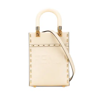 Pre-owned Fendi Beige Leather Handbag Shoulder Bag () In Sand