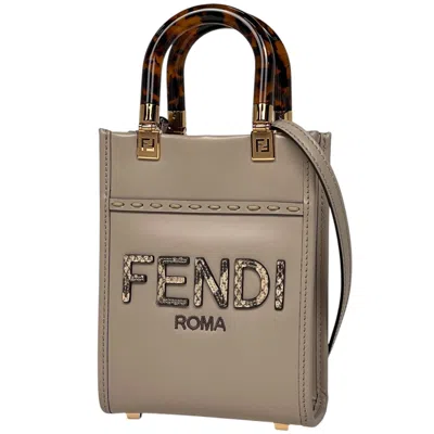 Pre-owned Fendi Beige Leather Handbag Shoulder Bag () In Sand