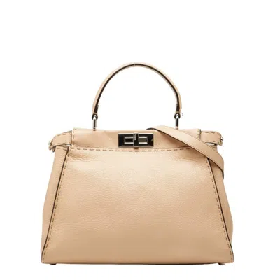 Pre-owned Fendi Beige Leather Handbag Shoulder Bag () In Sand