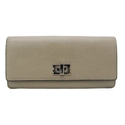 Pre-owned Fendi Beige Leather Long Wallet (bi-fold) () In Sand
