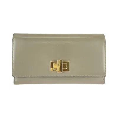 Pre-owned Fendi Beige Leather Long Wallet (bi-fold) () In Sand