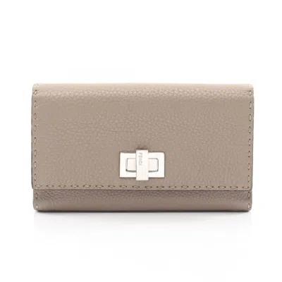 Pre-owned Fendi Beige Leather Long Wallet (bi-fold) ()